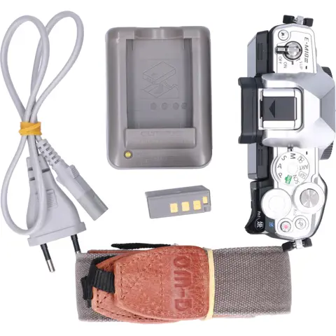 Tweedehands Olympus OM-D E-M10 Mark III Body Zilver CM1738