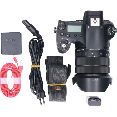 Tweedehands Sony DSC-RX10 III CM1235