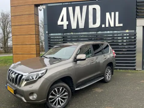 Toyota Land Cruiser 2.8 D-4D-AUT EURO 6 SWVAN NAVI/CLIMA/CRUISE / SUNROOF/ GARANTIE € 34495 EXCL Aut