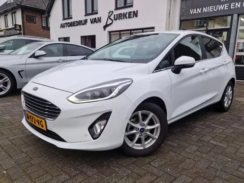 Ford Fiesta 1.0 EcoBoost Titanium,Navigatie,Stuurverwarming,Stuurverwarming,Apple Car Play,Android