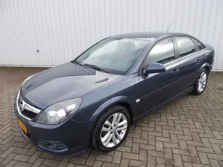 Opel Vectra GTS 2.2-16V Sport ( NW. APK KEURING BIJ VERKOOP ) )