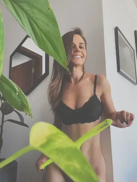 LotteRdam Hoi allemaal leuk dat je hier komt kijken maar live is het