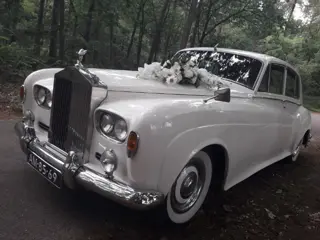 Trouwauto witte rolls-royce silver cloud huren