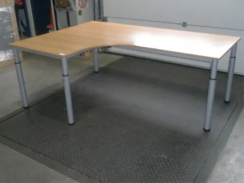 1x Hoekbureau 200x80x140x80