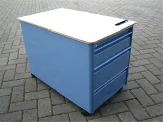1x Verrijdbaar 3-ladeblok