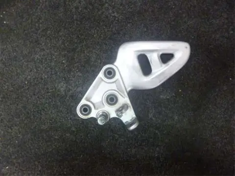 LINKER SCHETSPLAAT Suzuki GSX R 1300 Hayabusa 1998 - 2007