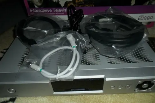 NIEUWE HDD RECORDER INCL ZIGGO SMARDCARD