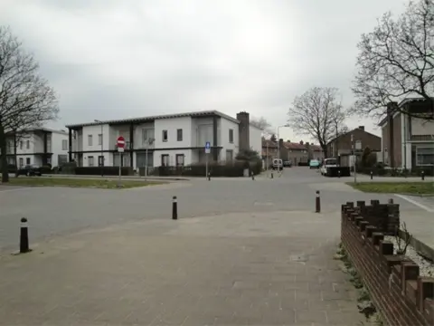 Van Oss naar dorpje in OOSTEN of NOORDEN provincie Brabant