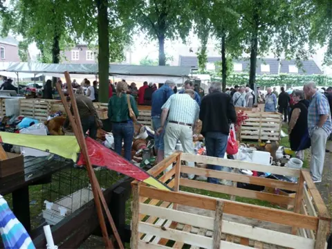 Rommelmarkt braderie Gassel