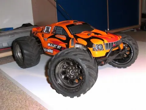 Bullet 3.0 rc nitro monster truck , stadium truck auto 1op10