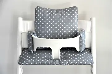Stokke trip trap stoelverkleiner kussen "grey polkadot