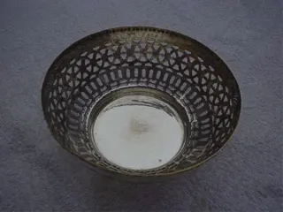 Verzilverd mooi opengewerkt schaaltje, niet antiek