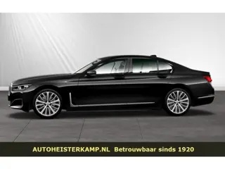BMW 7 Serie 730d xDrive 286 PK ACC Trekhaak Head-Up Soft Close Massage 20 Inch