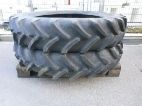 MICHELIN 270/95R36