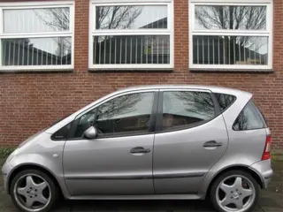 Alle onderdelen Mercedes-Benz Sloopauto inkoop Den haag