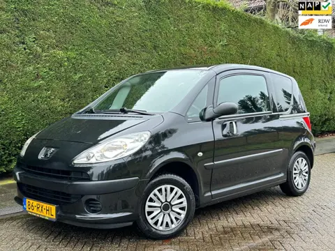 Peugeot 1007 1.4 Urban /LAGEKM/RIJDTGOED/