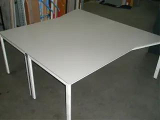 1x Hoekopstelling 180x200 cm.