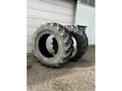 taurus 710/70R42 POINT HP