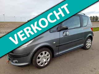 Peugeot 1007 1.4 Gentry , Airco , Gunstige km stand !