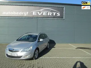 Opel Astra Sports Tourer 1.4 Turbo Edition Apk 22.10.2026 deze zeer nette auto nu scherpe prijs incl
