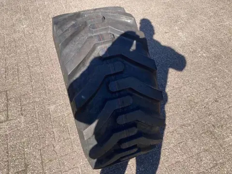 BKT Alternatief voor Dunlop/Mitas  15.5/55R18 enz.