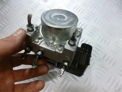 ABS POMP Honda NC 700 X 2011 - 2015