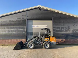 Giant G2700 X-TRA HD + minishovel NIEUW (pro inching - brede banden - flitslampen enz!)