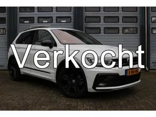 Volkswagen Tiguan 1.5 TSI ACT Highline Business R Xenon Led Panodak T-haak Bj:2020