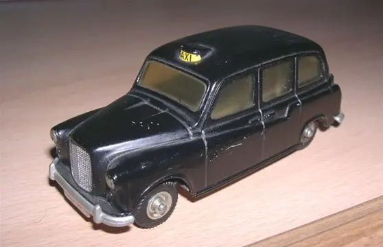 London taxi cab Budgie Models (Dinky Toy)
