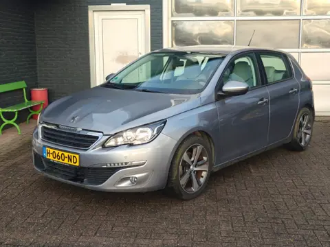 Peugeot 308 1.2 Automaat PureTech Allure NAVI (bj 2017)