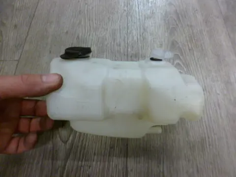 KOELVLOEISTOF RESERVOIR Triumph 675 Street Triple R 2008 -