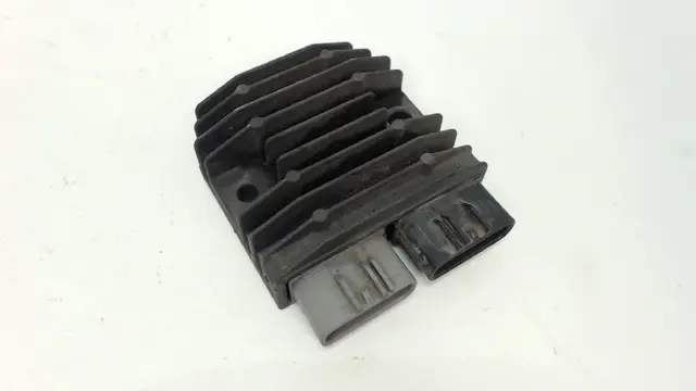 SPANNINGSREGELAAR Kawasaki GTR 1400 2007 - 2010