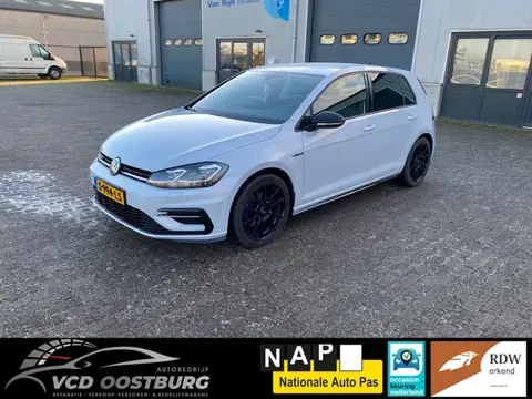 Volkswagen GOLF 1.5 TSI Highline Business R