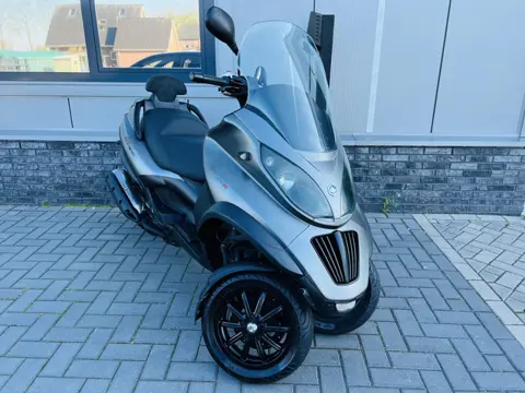PIAGGIO MP3 400 LT 2009 SPORT AUTORIJBEWIJS