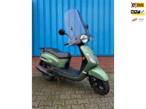 SYM Snorscooter Fiddle II