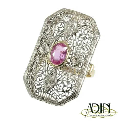 Antieke ring uit het Edwardiaanse tijdperk