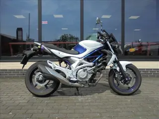 Suzuki SFV 650 GLADIUS