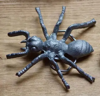 Buckle / gesp " Griezel mier "