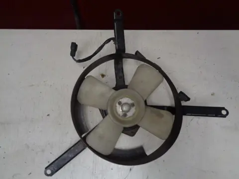 VENTILATOR Kawasaki ZZR 1100 1993 - 2001