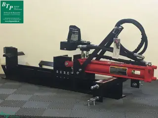 ACTIE Tractor houtklover 14ton met slangenset 3punts houtkliever