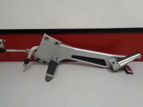 LINKER SCHETSPLAAT Yamaha FJR 1300 2006 - 2012