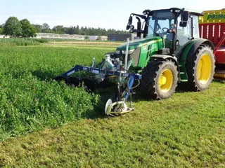 Dubbele maaibalk voor en achter aanbouw