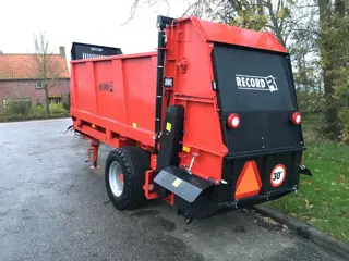 4 kuubs breedstrooier compost mest Kramer Record met wielbesturing spoor 1.50 Compacte breedstrooier