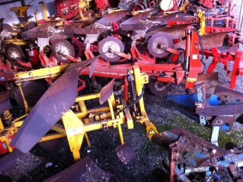 Ploegen Gebruikte ploegen rumptstad cappon panter Meerdere