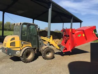 SKOVBO stroverdeler straw blower Strohverteiler