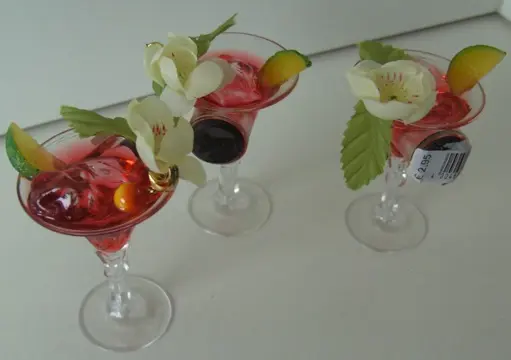 MAGNEETJES COCKTAIL GLAS BEDANKJE 18 STUKS NIEUW
