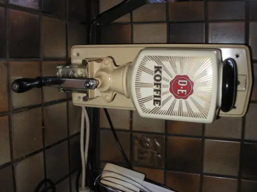 Douwe egberts wandkoffiemolen