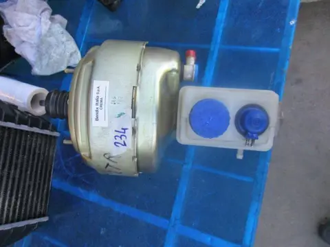 Brake servo Ferrari 512 Tr