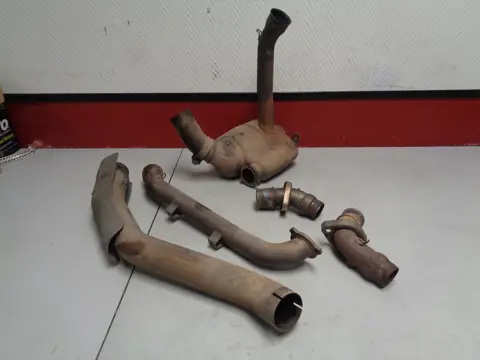 UITLAATBOCHTEN Ducati Multistrada 1000 2003 - 2006
