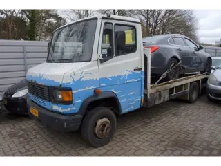 Mercedes-Benz Bestelwagen 609 D autotransporter met lier